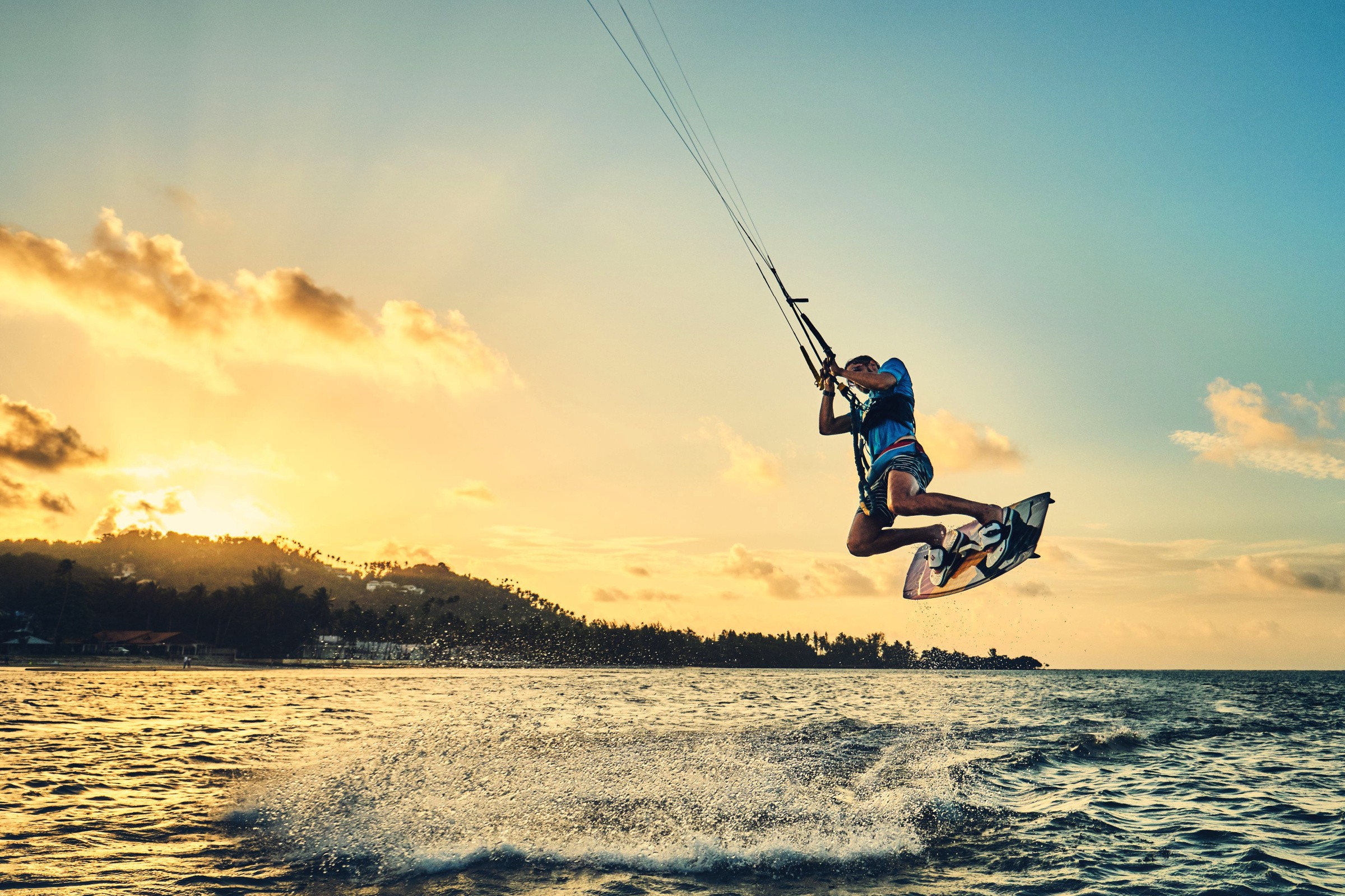 Kiteboard and Windsurf 