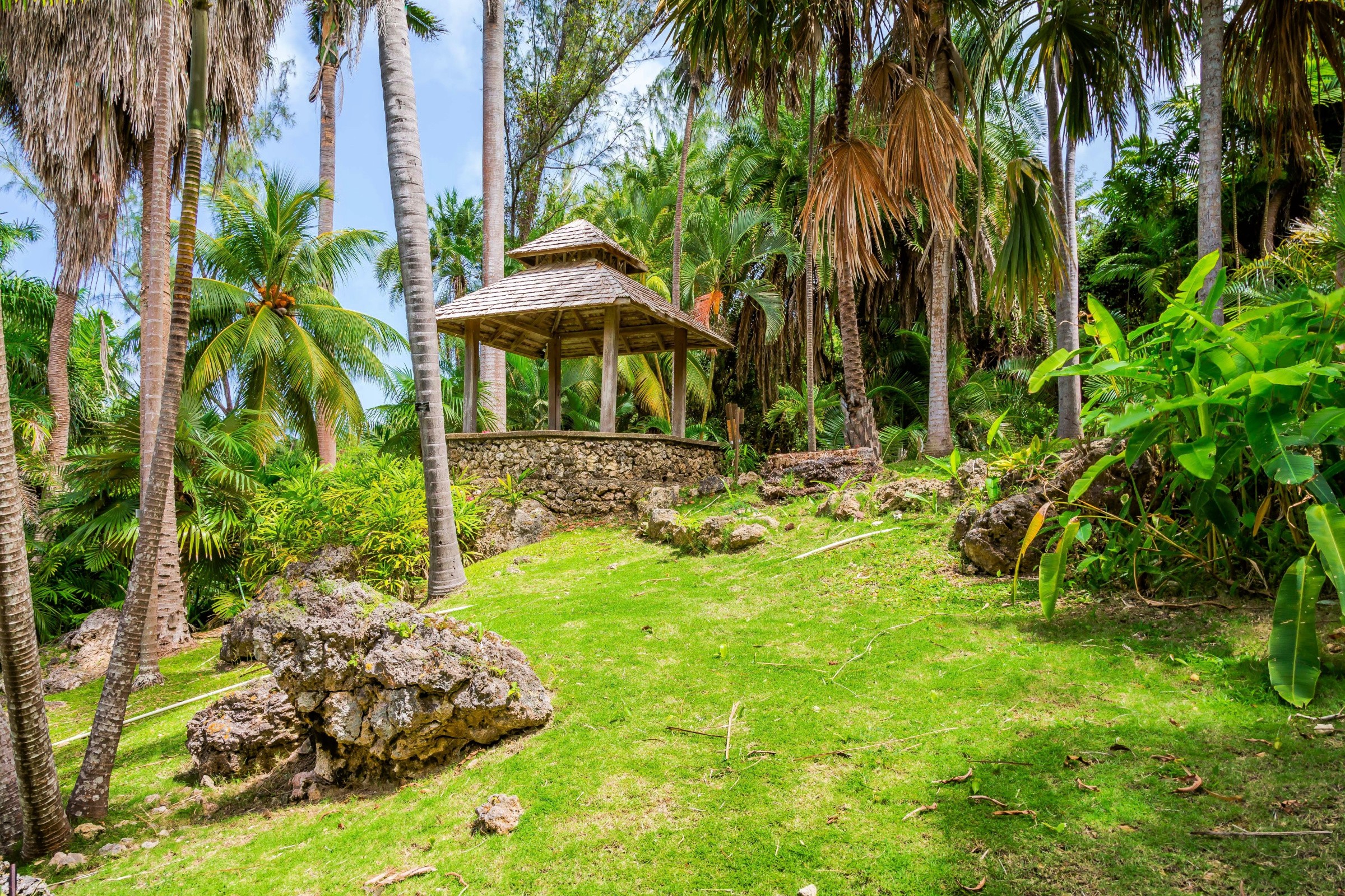 Bathsheba – A Superb Beach Destination